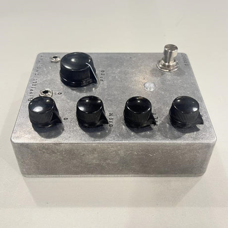 Used_long_life_(Fairfield_Circuitry)_equalizer_with_tilt_EQ_and_CV_control_05