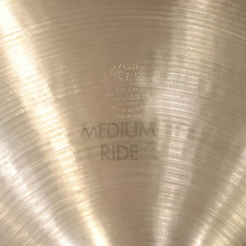 VINTAGE_1970's_A_Zildjian_Medium_Ride_18''_[1565g]_03
