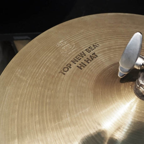 [VINTAGE]70s_A_Zildjian_New_Beat_HiHat_14_pair_[Top_1010g_Bottom_1432g]_05