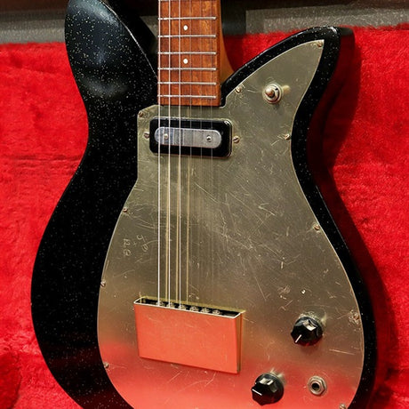 VINTAGE_Combo_400_'57_Refinish_Jet_Black_05