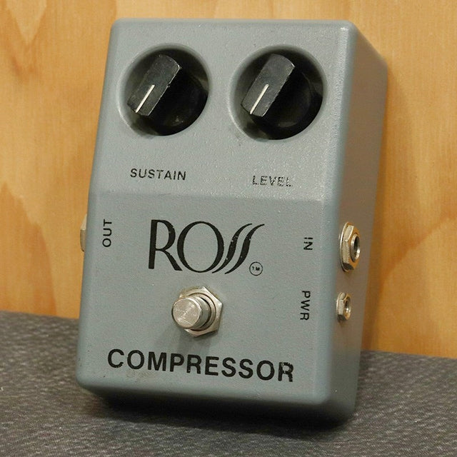 VINTAGE_Compressor_Gray_Case_'79_01
