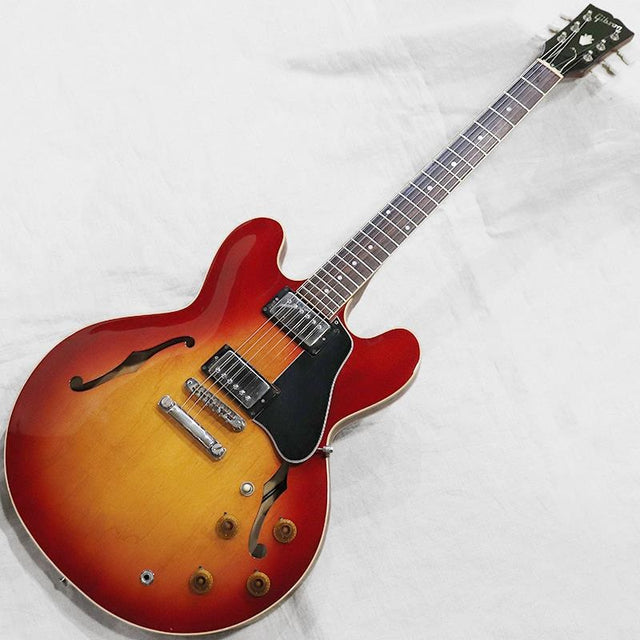 VINTAGE_Custom_Shop_ES-335_Dot_'82_Vintage_Cherry_Sunburst_01
