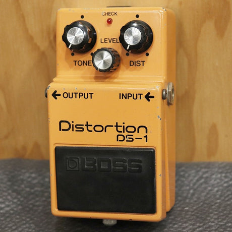 VINTAGE_DS-1_Distortion_'80_Silver_Screw_01
