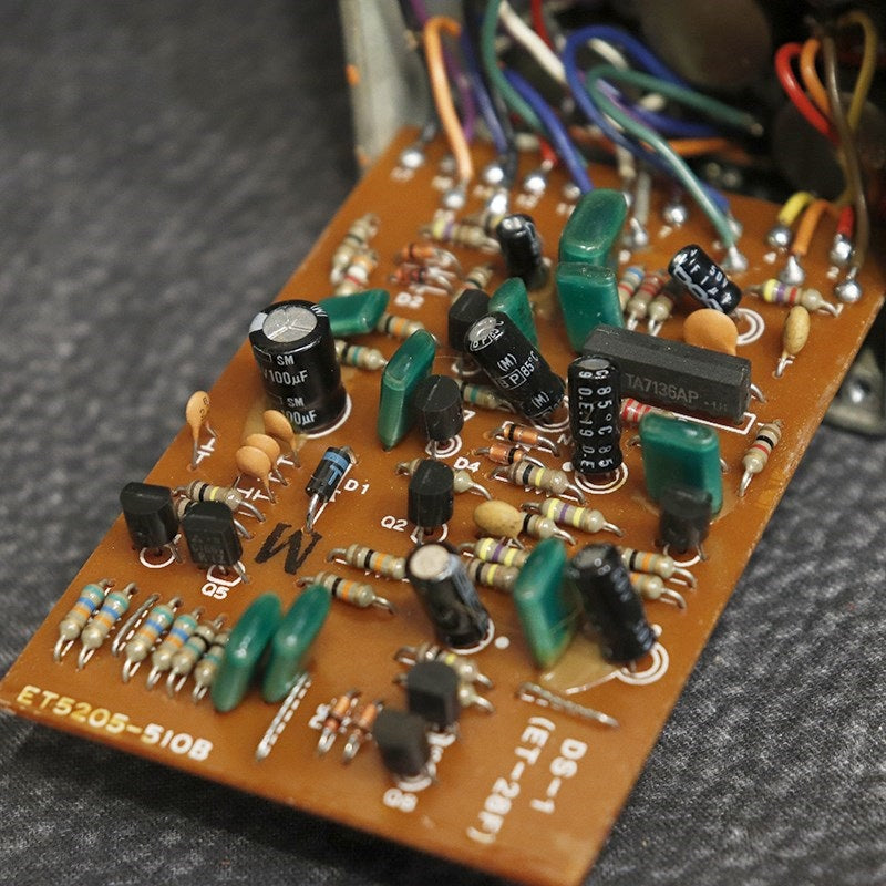 VINTAGE_DS-1_Distortion_'81_Long_Dash_Black_Screw_06