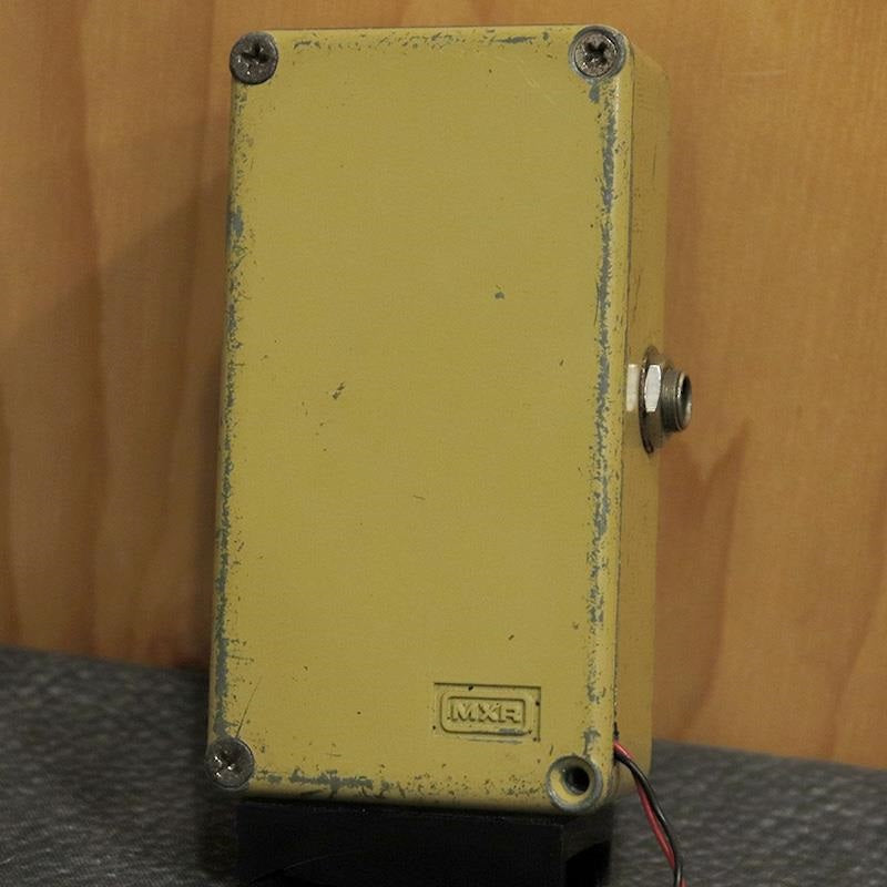 VINTAGE_Distortion+_Block_Logo_'81_02