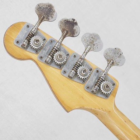 VINTAGE_Jazz_Bass_'69_Matching_Head_CandyAppleRed_R_10