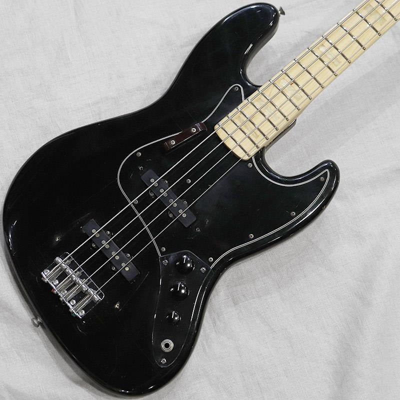 VINTAGE_Jazz_Bass_'77_Black_M_02