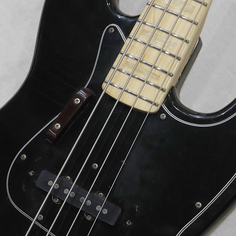 VINTAGE_Jazz_Bass_'77_Black_M_05
