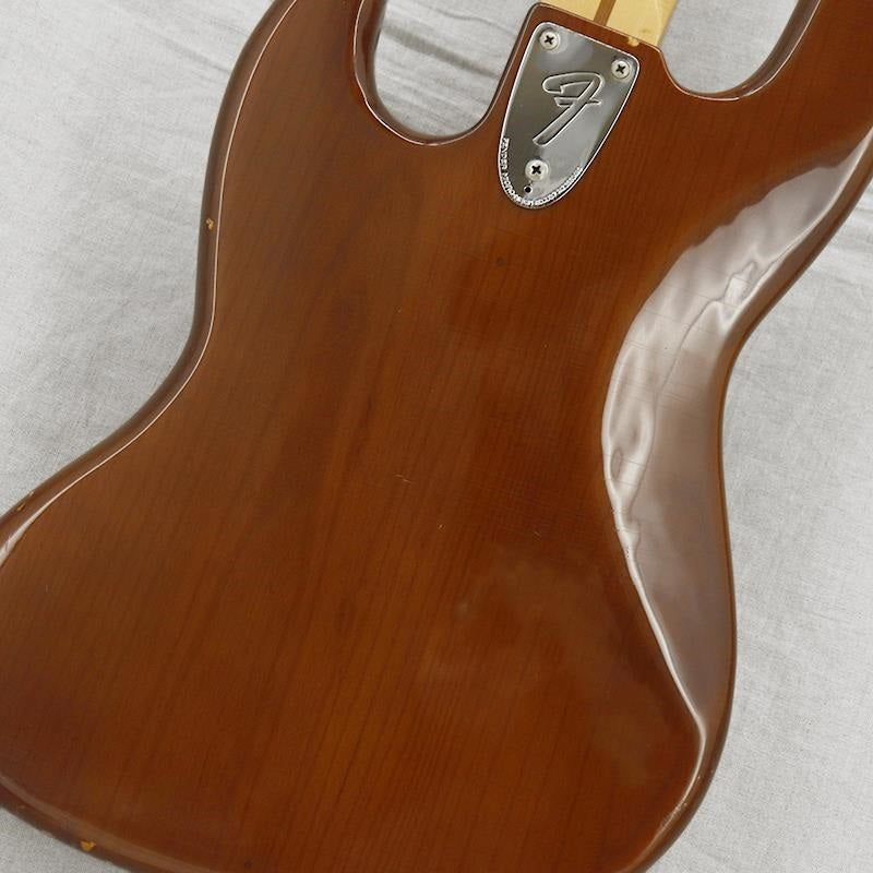 VINTAGE_Jazz_Bass_'77_Walnut_M_04