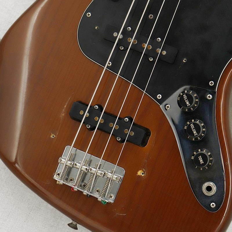 VINTAGE_Jazz_Bass_'77_Walnut_M_06