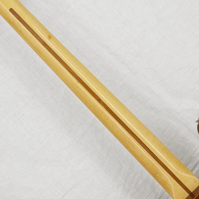 VINTAGE_Jazz_Bass_'77_Walnut_M_08