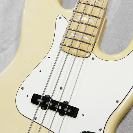 VINTAGE_Jazz_Bass_'79_OlympicWhite_M_05