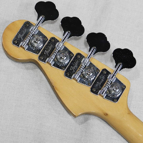 VINTAGE_Jazz_Bass_'79_OlympicWhite_M_10
