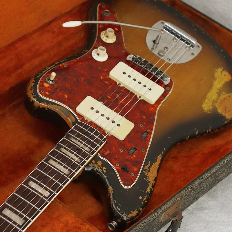 VINTAGE_Jazzmaster_'68_Sunburst_R_05