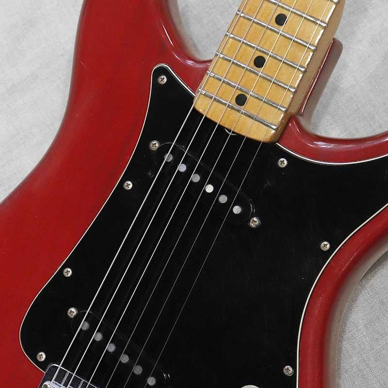 VINTAGE_Lead_I_Neck_Lead_II_Body_'81_WineRed_M_05