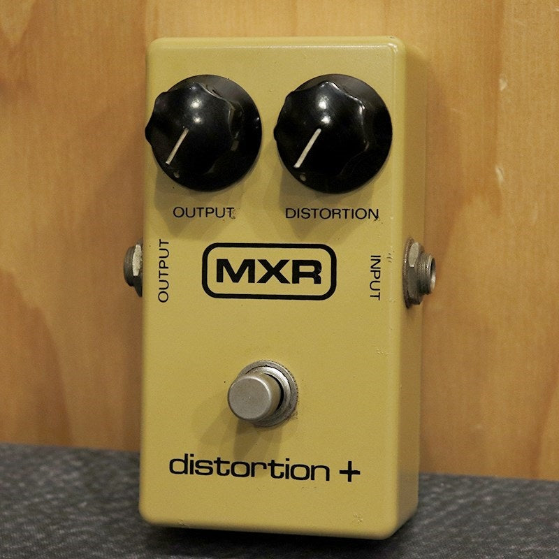 VINTAGE_MXR_Distortion+_Block_Logo_'78_01