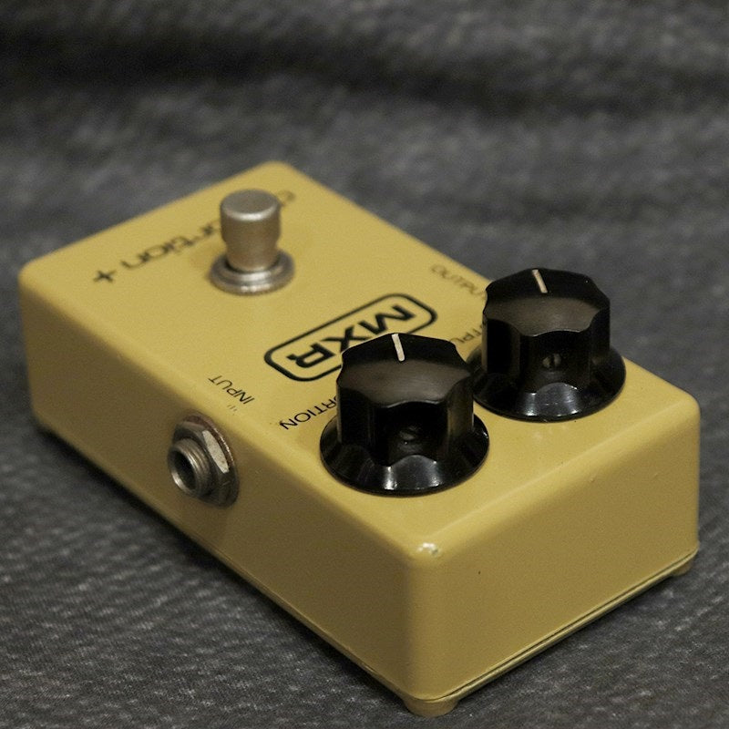 VINTAGE_MXR_Distortion+_Block_Logo_'78_03