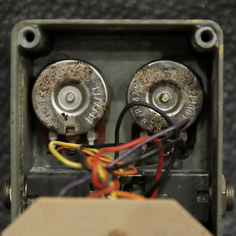 VINTAGE_MXR_Distortion+_Block_Logo_'78_07