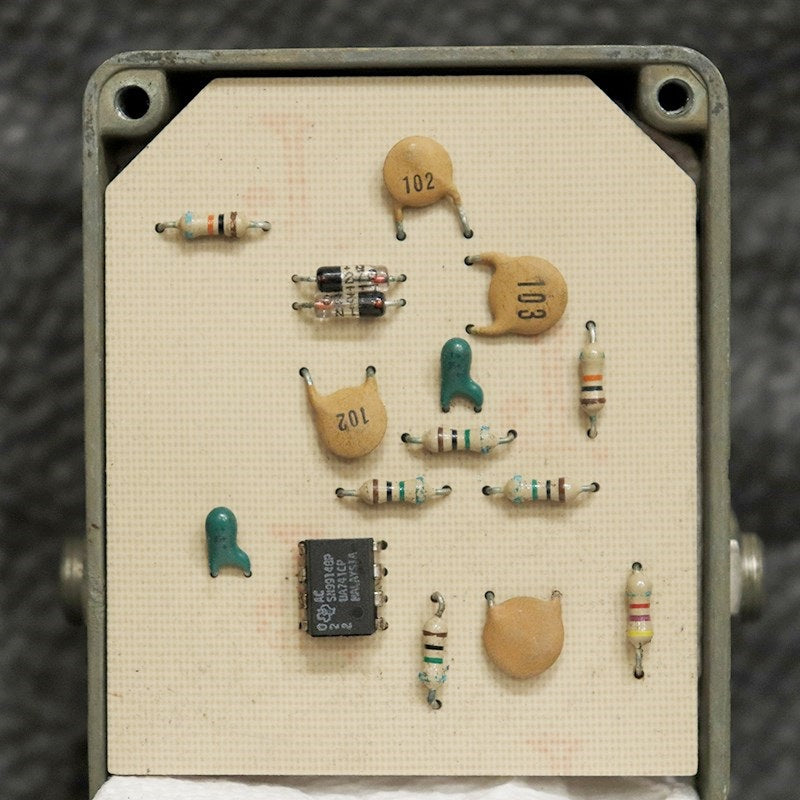 VINTAGE_MXR_Distortion+_Block_Logo_'80_05