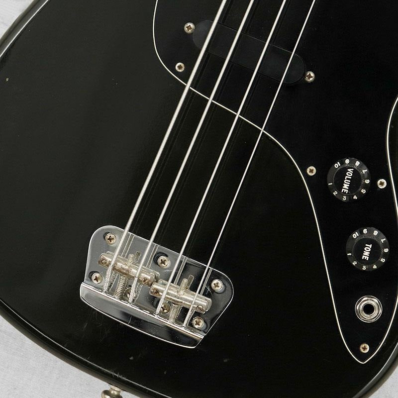 VINTAGE_Musicmaster_Bass_'80_Black_R_06