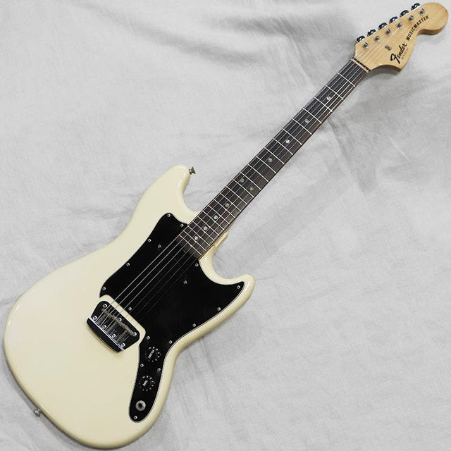 VINTAGE_Musicmaster_'78_OlympicWhite_R_01