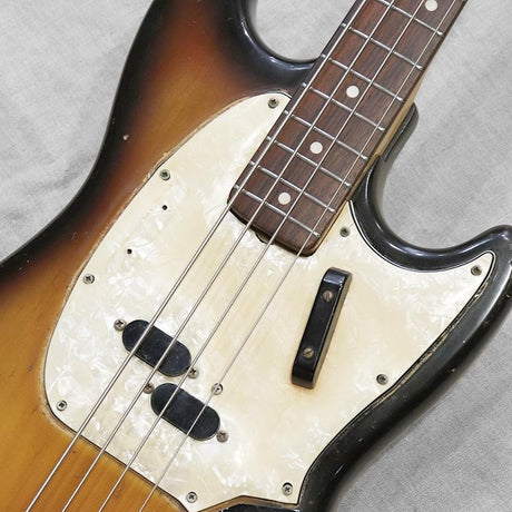 VINTAGE_Mustang_Bass_'71_Sunburst_R_05