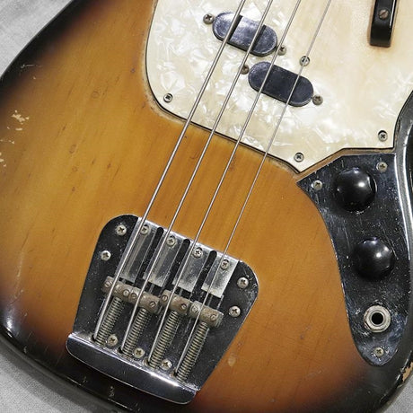 VINTAGE_Mustang_Bass_'71_Sunburst_R_06