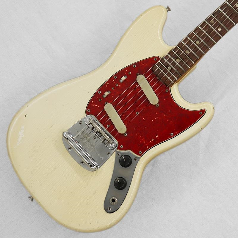 VINTAGE_Mustang_'65_White_R_02