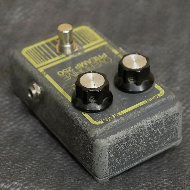 VINTAGE_Overdrive_Preamp_250_Gray_'80_03