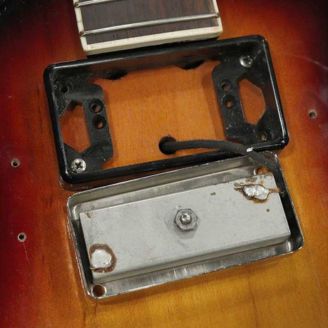 VINTAGE_Pocket_Bass_early60's_Sunburst_05
