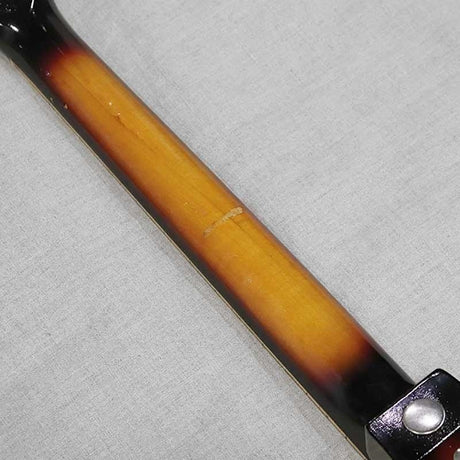 VINTAGE_Pocket_Bass_early60's_Sunburst_08