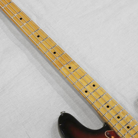 VINTAGE_Precision_Bass_'73_Sunburst_R_09