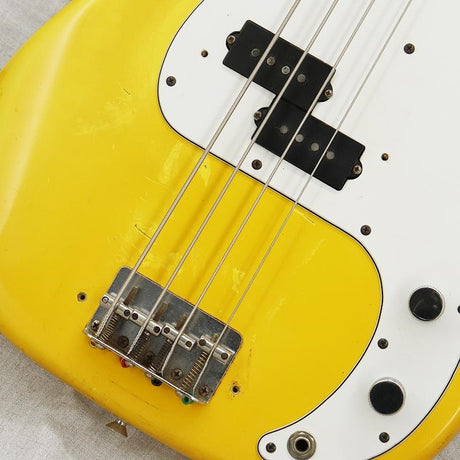 VINTAGE_Precision_Bass_'81_MonacoYellow_M_06