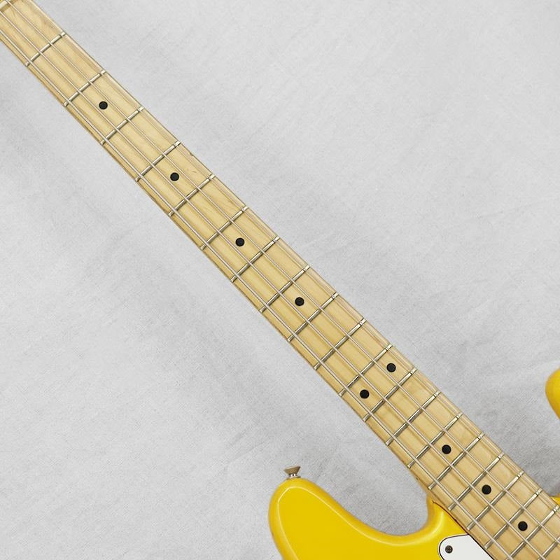 VINTAGE_Precision_Bass_'81_MonacoYellow_M_09