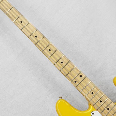 VINTAGE_Precision_Bass_'81_MonacoYellow_M_09