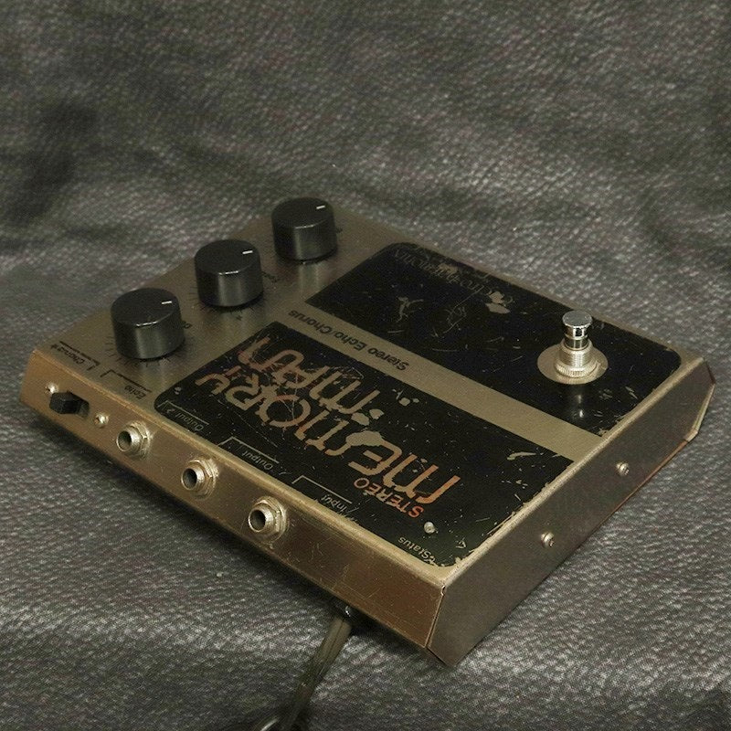 VINTAGE_Stereo_Memory_Man_Stereo_Echo_Chorus_'83_Black_Red_03