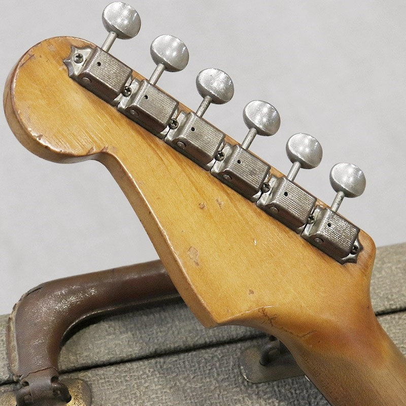 VINTAGE_Stratocaster_'60_Sunburst_R_10