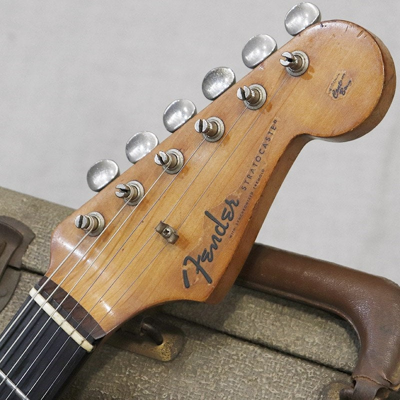 VINTAGE_Stratocaster_'60_Sunburst_R_11