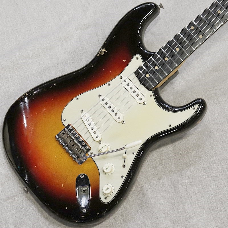 VINTAGE_Stratocaster_'62_Slab_Fingerboard_Sunburst_R_02