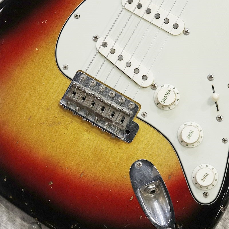 VINTAGE_Stratocaster_'64_Clay_Dot_Sunburst_R_06