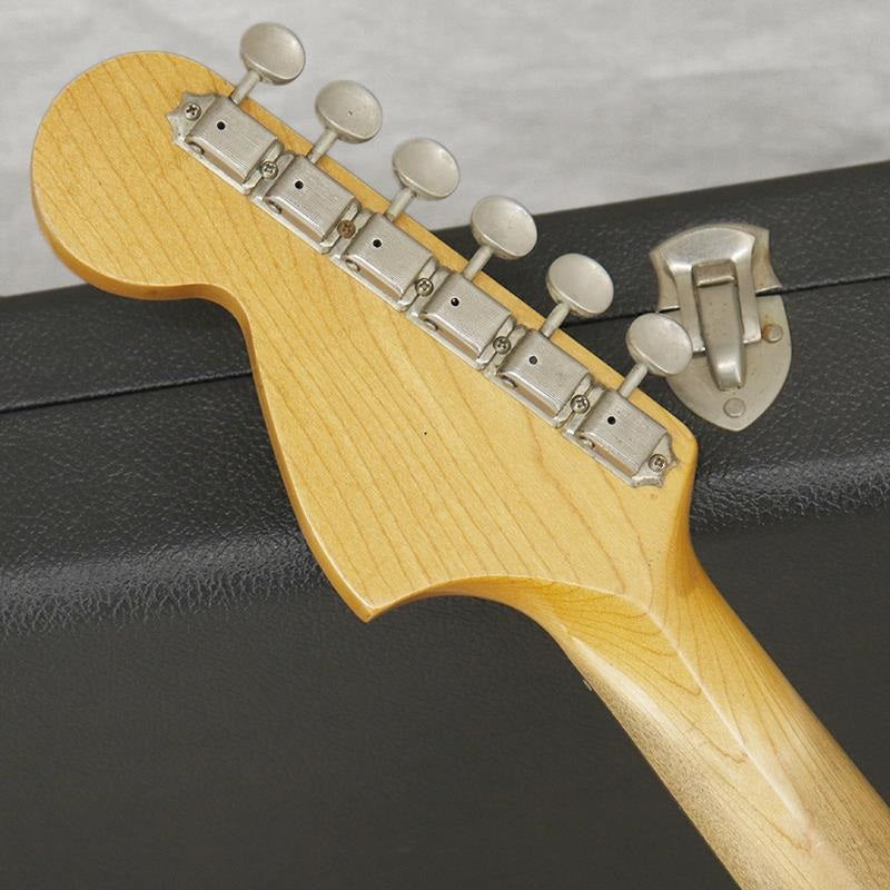 VINTAGE_Stratocaster_'67_Sunburst_R_10