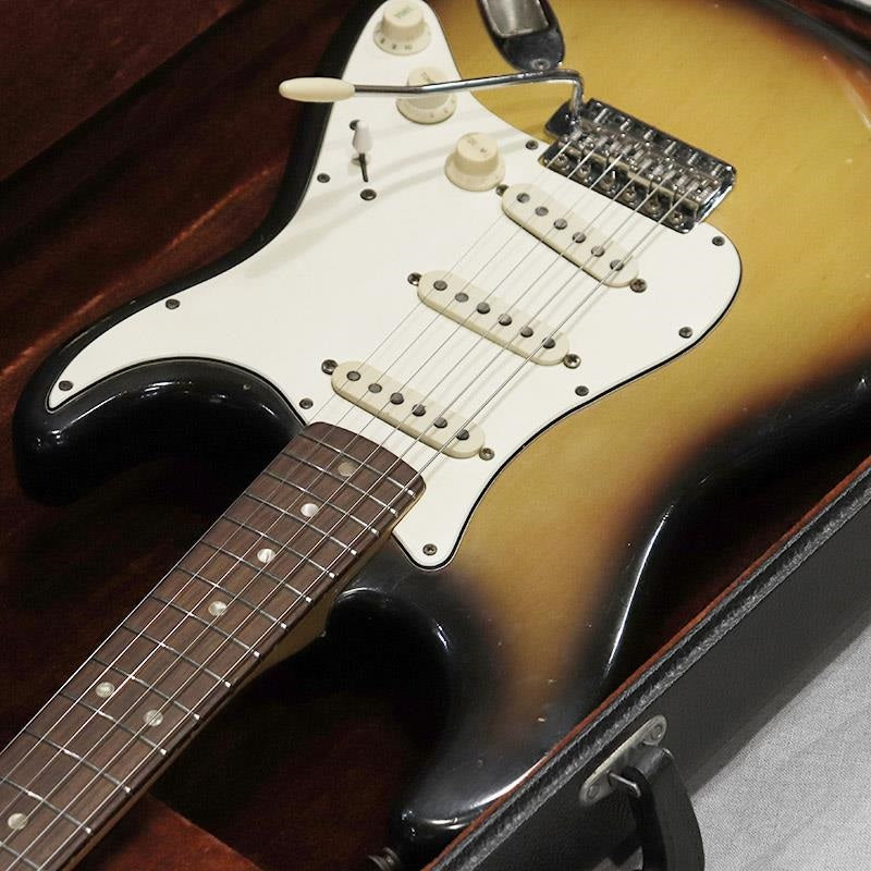 VINTAGE_Stratocaster_'69_Sunburst_R_06