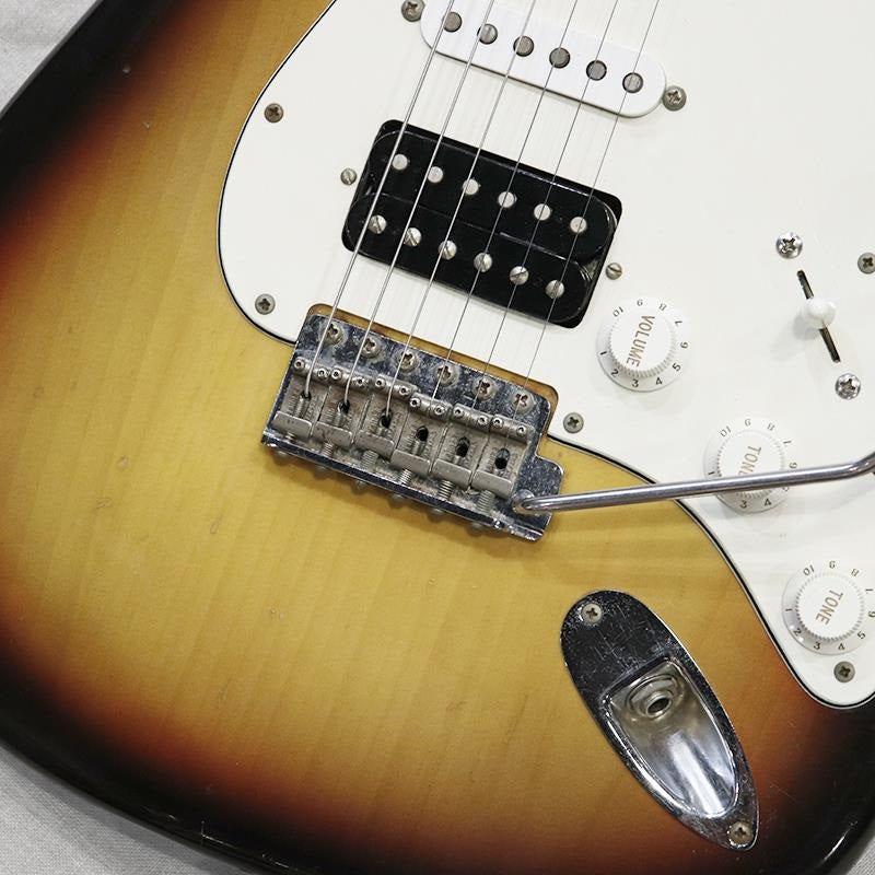 VINTAGE_Stratocaster_'70_Modify_Sunburst_R_06