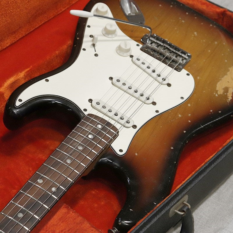 VINTAGE_Stratocaster_'70_Sunburst_R_06