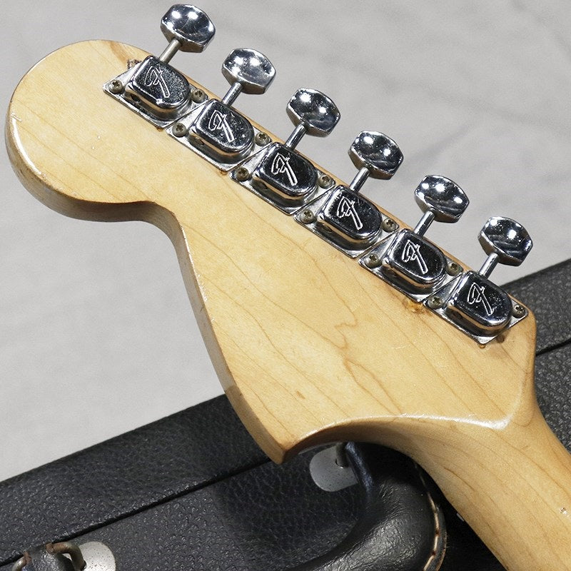 VINTAGE_Stratocaster_'70_Sunburst_R_10