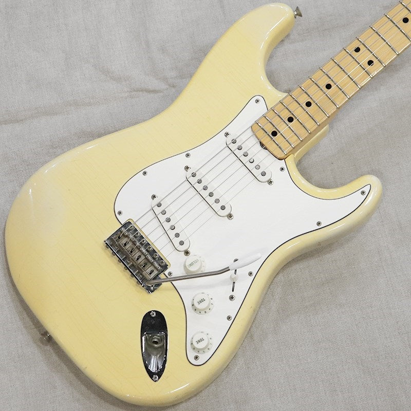 VINTAGE_Stratocaster_'71_Laminate_Maple_Fingerboard_OlympicWhite_M_02
