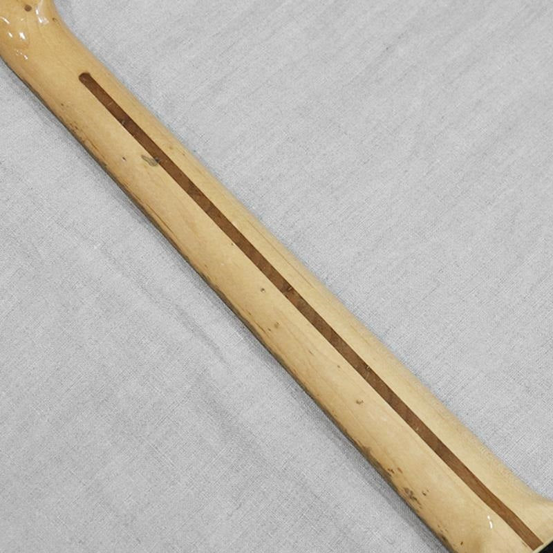 VINTAGE_Stratocaster_'74_Blond_M_08