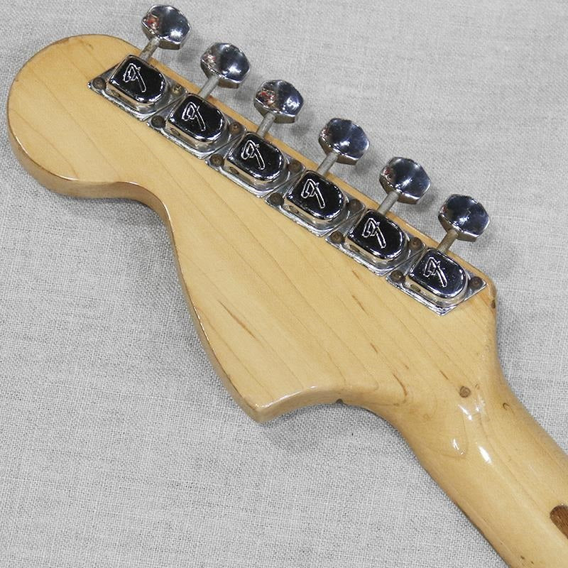 VINTAGE_Stratocaster_'74_Blond_M_10