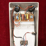 VINTAGE_Supa_Fuzz_Early_Era_Wide_Knob_'66_05