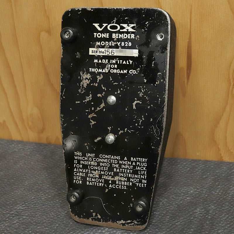 VINTAGE_V828_Tone_Bender_Black_Case_&_Silver_Panel_late60's_02